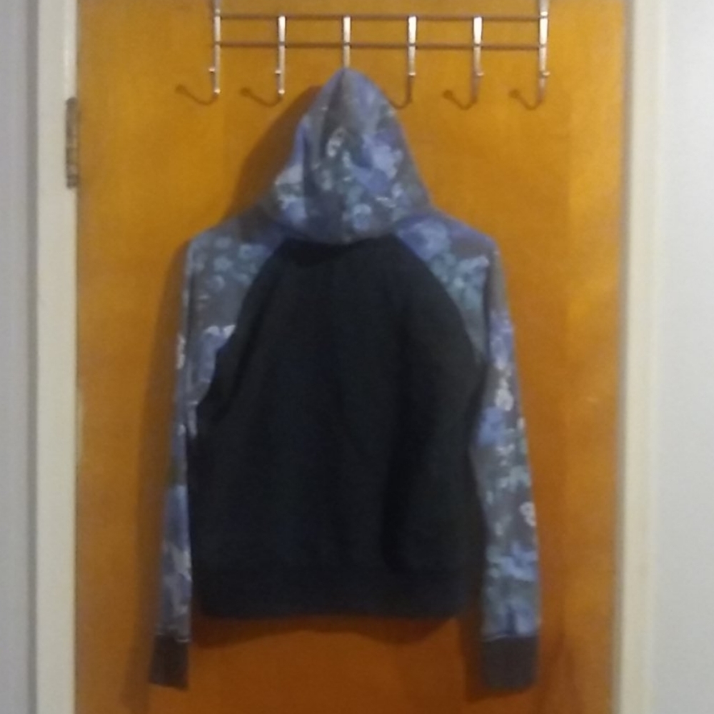 Jacket - Picture 2 of 3